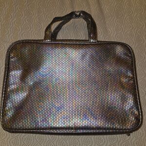 Kestrel Patterned Travel Case